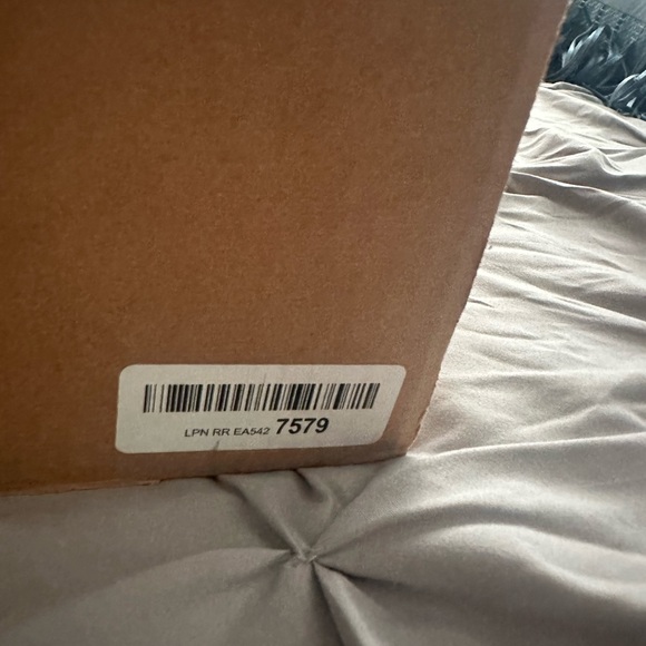 New never worn Steve Madden booties - Picture 3 of 7